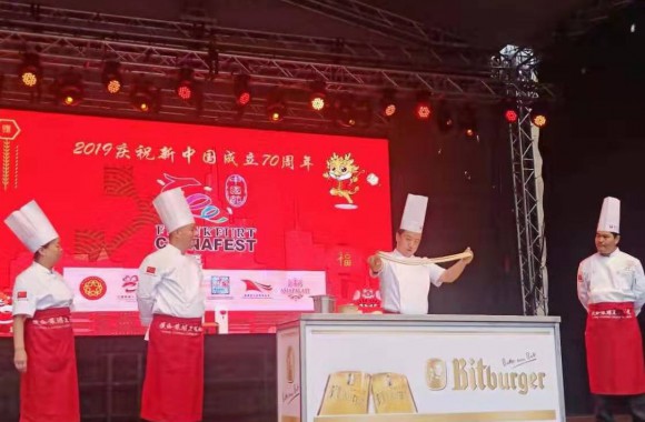 我们教师受邀参加德国举办的《中国节》