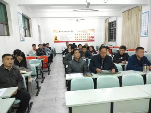 我们开展青年教师大比武活动