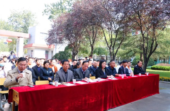 开云官方版网站登录入口召开2020年开学典礼、表彰大会暨法律法规教育大会