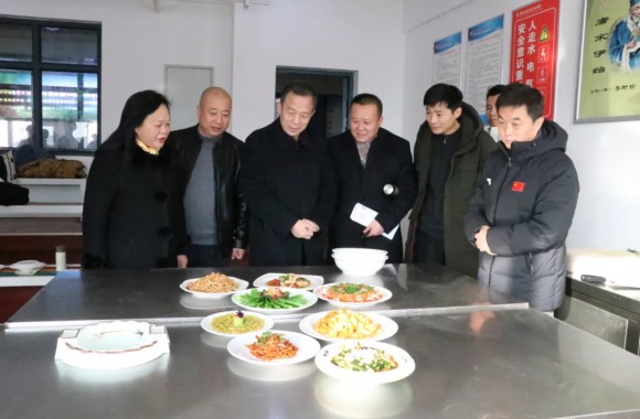 西安旅游协会一行莅临我们考察调研
