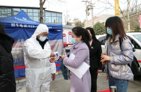 省教育厅春季开学综合督查组莅临我们指导返校复学防疫保障工作