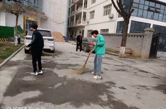 三月春分暖人心 雷锋精神伴我心丨开云官方版网站登录入口志愿服务暨学生会第一次会议