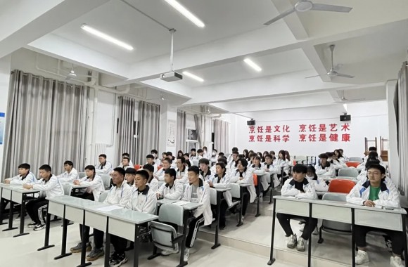 大学生骨干培训|我们举行2021届大学生骨干培训开班典礼