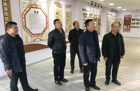 咸阳市劳动技能鉴定服务中心巡视组、泾阳县人社局一行7人莅临我们检查参观指导工作