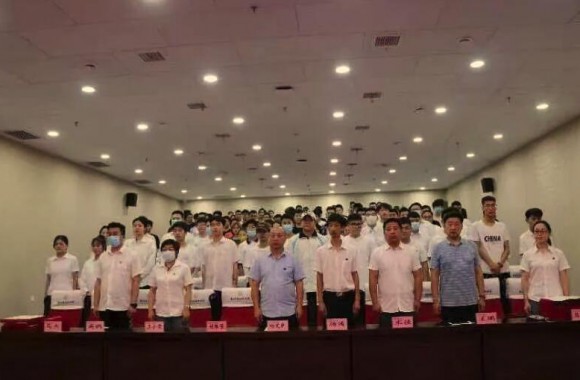 我们举办“2020-2021学年国家励志奖学金”颁奖仪式