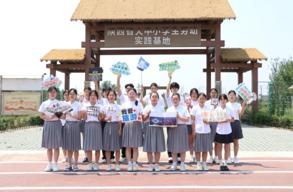 喜报！我们导游资格证考试频传捷报，研学旅行班通过率高达95%！